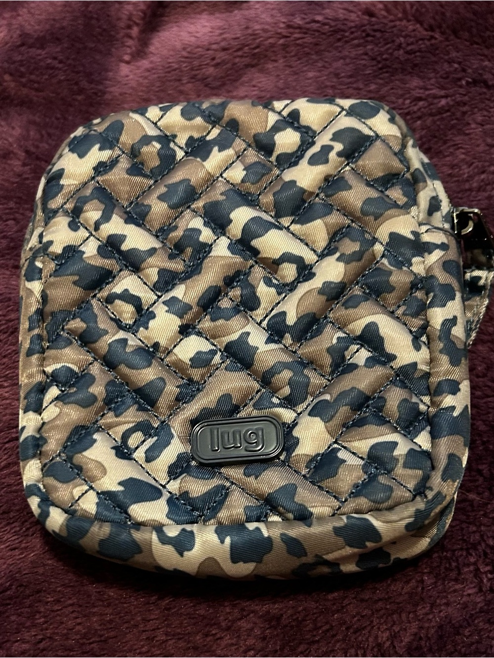 Lug Round-Trip Medium pouch leopard navy